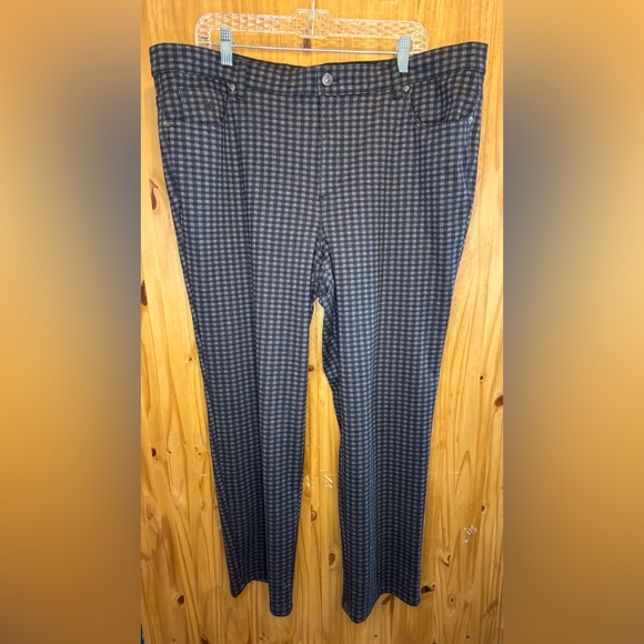 Gloria Vanderbilt Pants - Gloria Vanderbilt Women’s Dark Checkered Pants